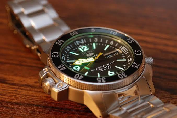 Seiko 5 Sports Atlas Diver's