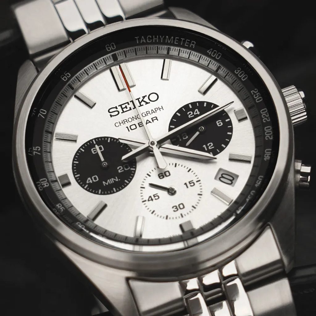 Seiko Chronograph Classic Men's Stainless Steel  Watch SSB425P1 Panda