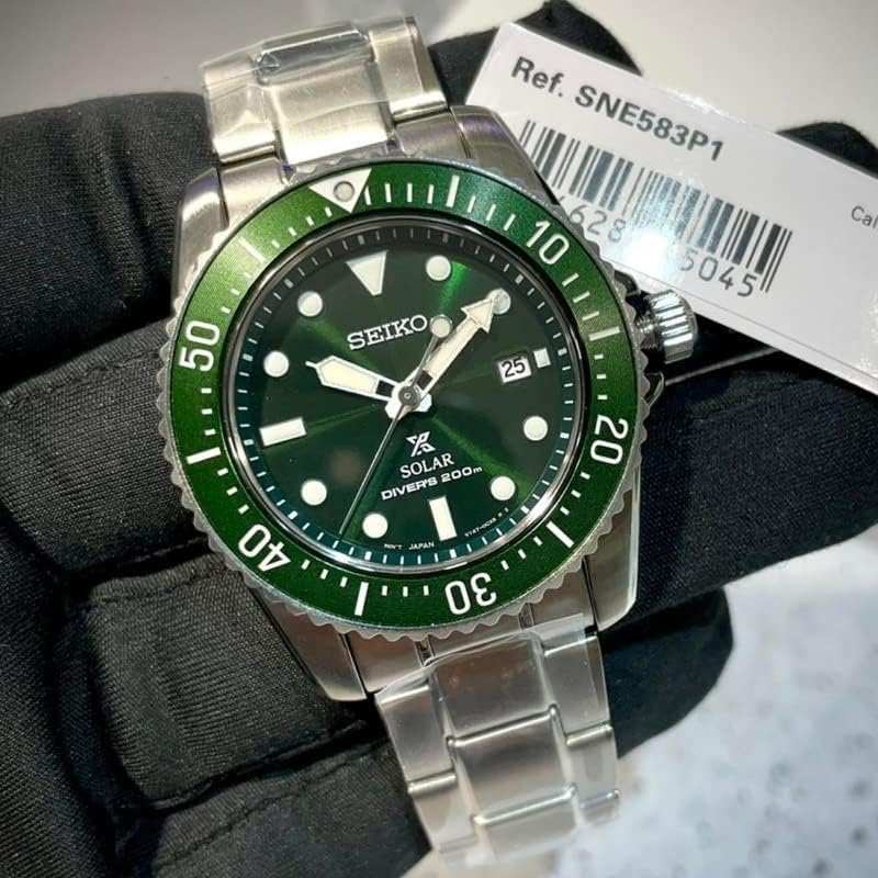 Seiko Prospex Hulk Solar Diver's Men's Stainless Steel Watch SNE583P1