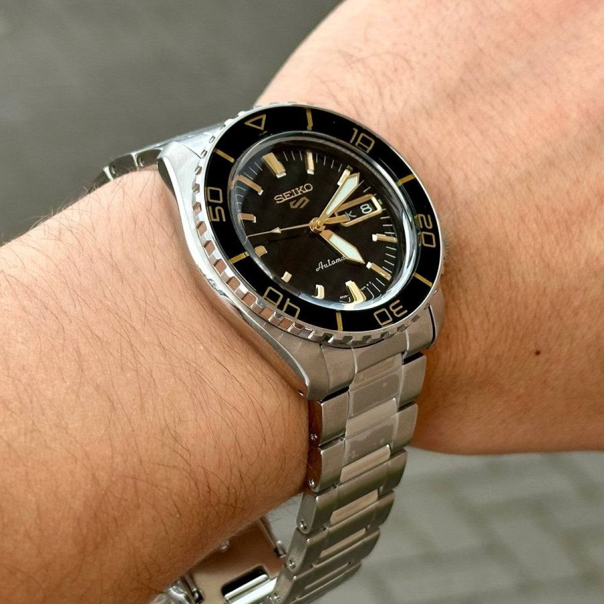 Seiko 5 Sports SNZH5 Reissue Black with Gold Bezel 55 Fathoms Men s Wa Diligence1International