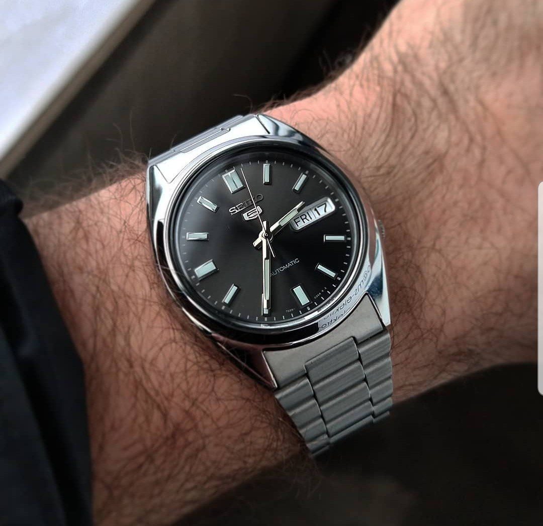 Seiko 5 Classics 100M SNXS Black Automatic Stainless Steel Watch SNXS79K1