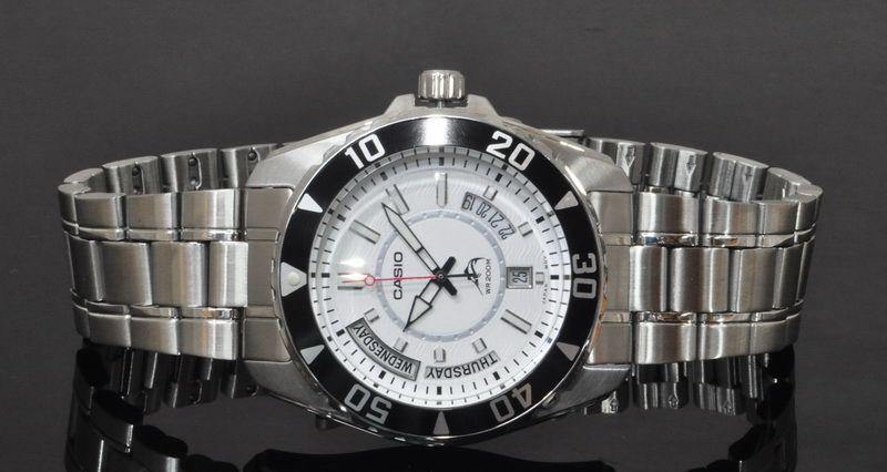 Casio Pre Oceanus Duro Black Bezel White Dial Stainless Steel Watch MDV-103D-7AV - Diligence1International