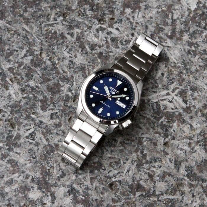 NEW Seiko 5 Sports 100M Automatic Men's Watch Blue Dial SRPE53K1 - Diligence1International