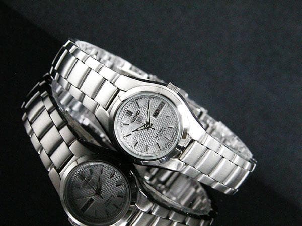 Seiko 5 Classic Ladies Size Silver Dial Stainless Steel Strap Watch SYMC07K1 - Diligence1International