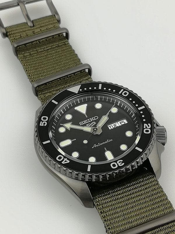 Seiko 5 Sports 100M Automatic Men's Watch Black Bezel Dial Green Nylon Strap SRPD65K4